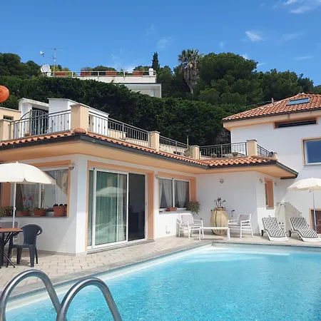 Sunshine 2 * Andora