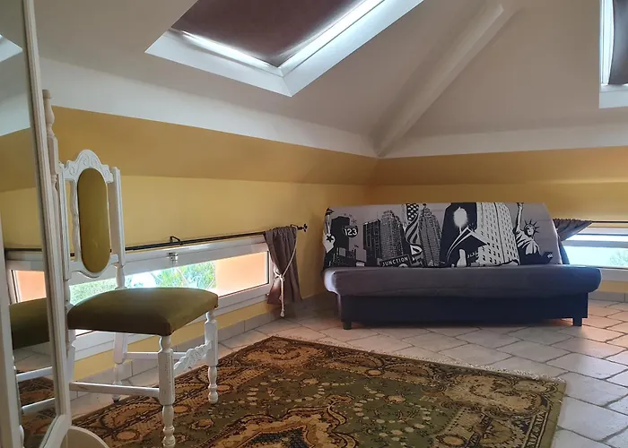 Semesterbostad Sunshine 2 Marina dʼAndora