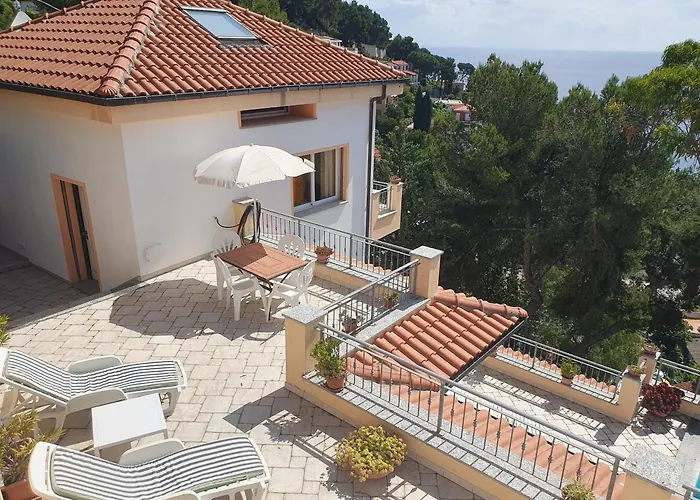 Semesterbostad Sunshine 2