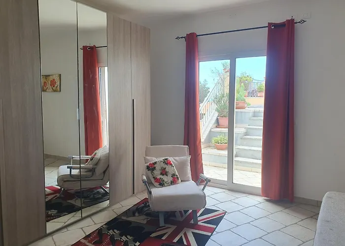 Sunshine 2 * Marina dʼAndora